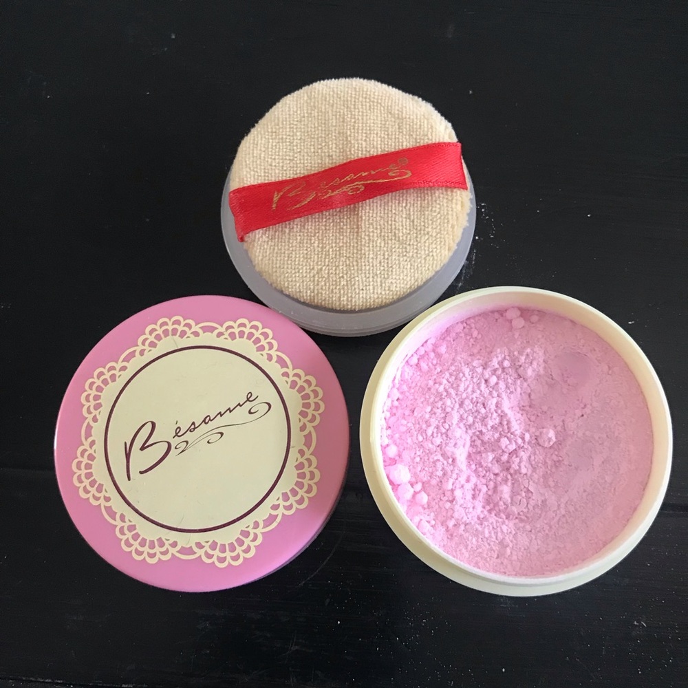 Besame Brightening Vanilla Rose Powder .21oz